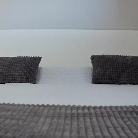 In 3652-3 Apartment