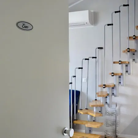 Apartment In 3652-3